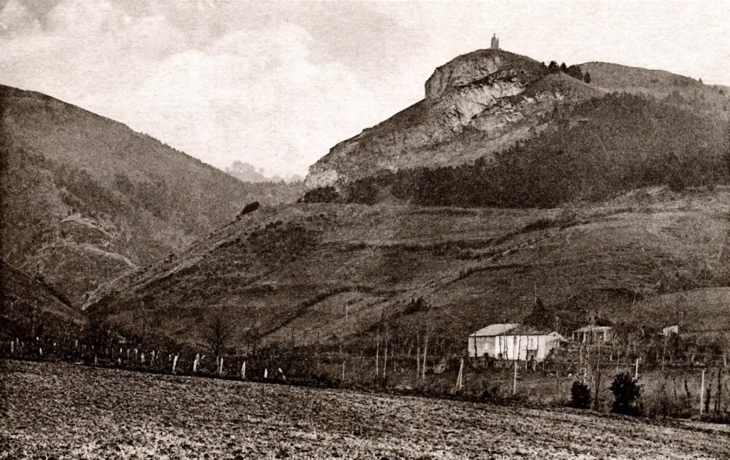 Le rocher et la statue de St-Stapin