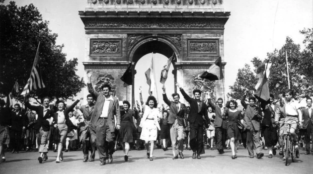Images de la cérémonie du 8 mai